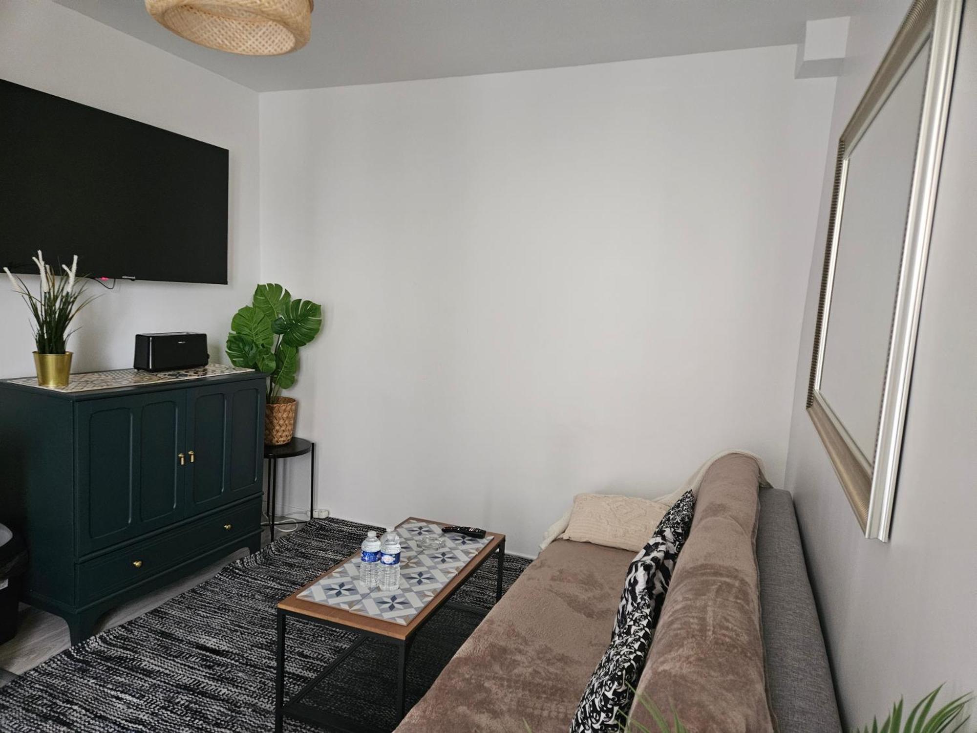 Studio Stade De France 17 Pour 4 Personnes Saint-Denis  Exterior foto